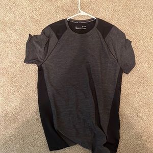 Grey under armor t